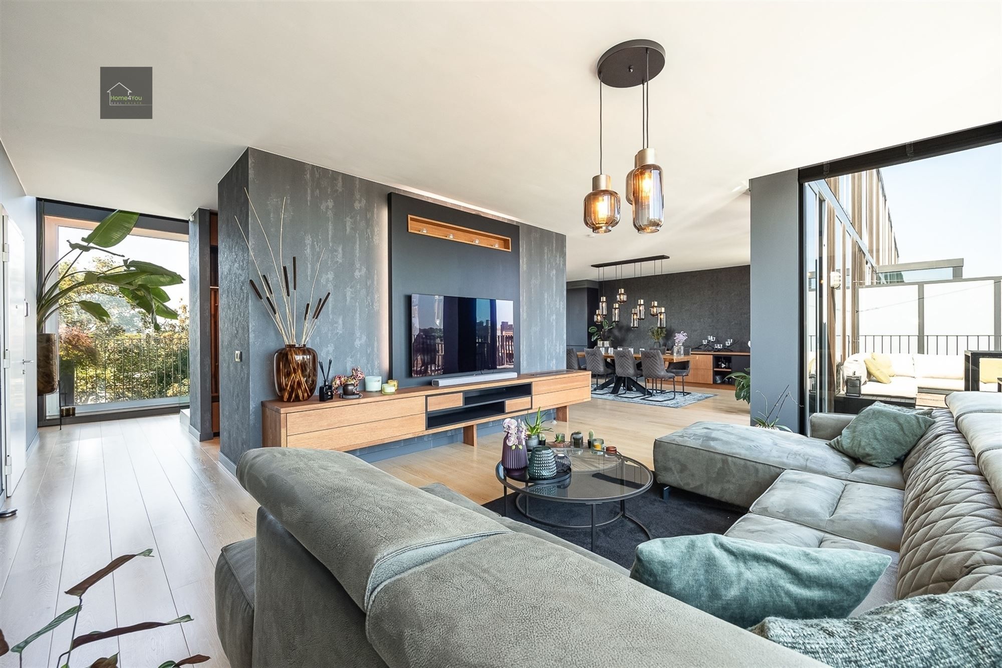 Luxe duplex appartement met groot terras en prachtig uitzicht foto 2