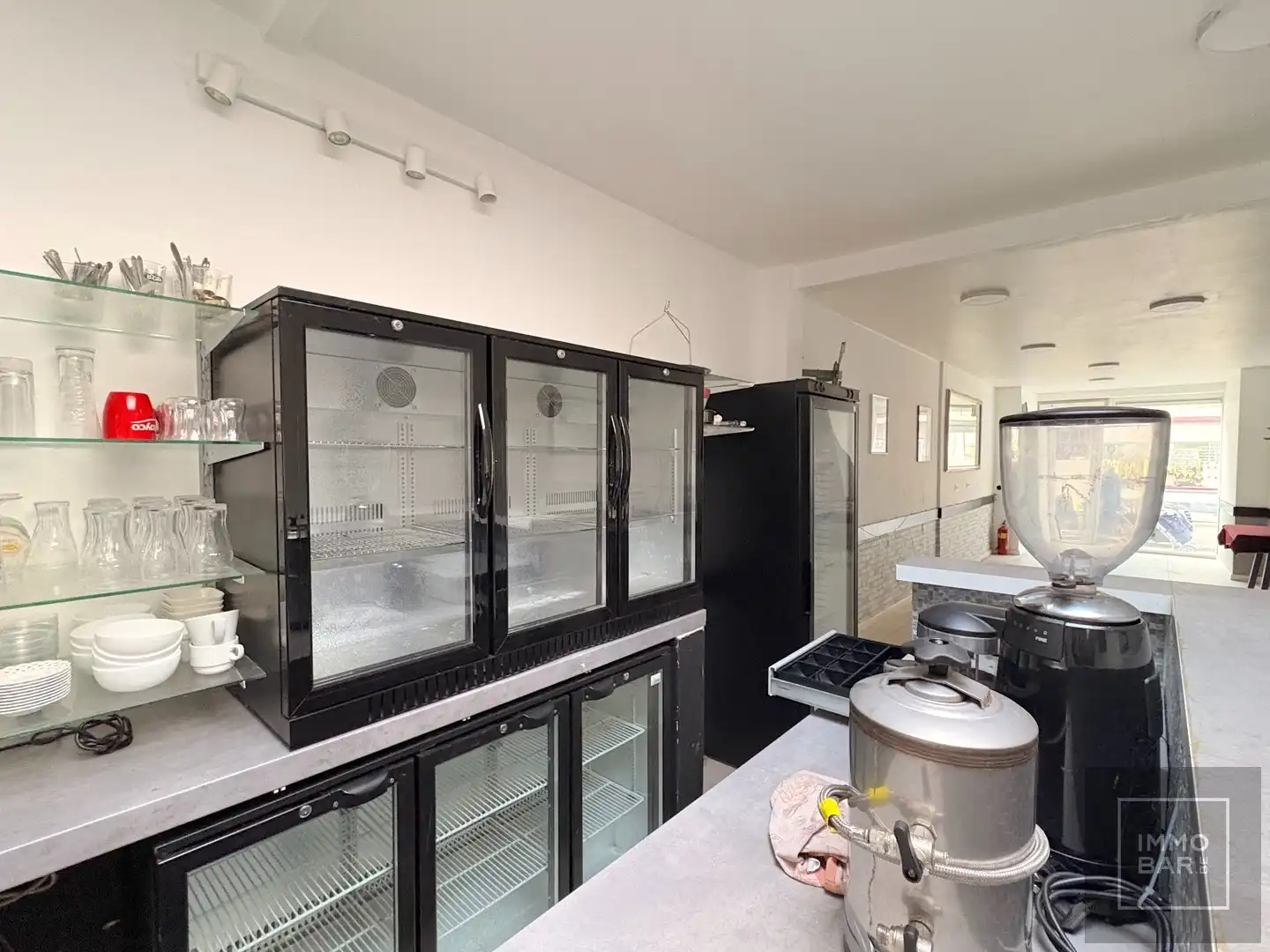 Wondelgemstraat Gent : jouw nieuwe café of koffiebar of winkel wacht op jou foto 10