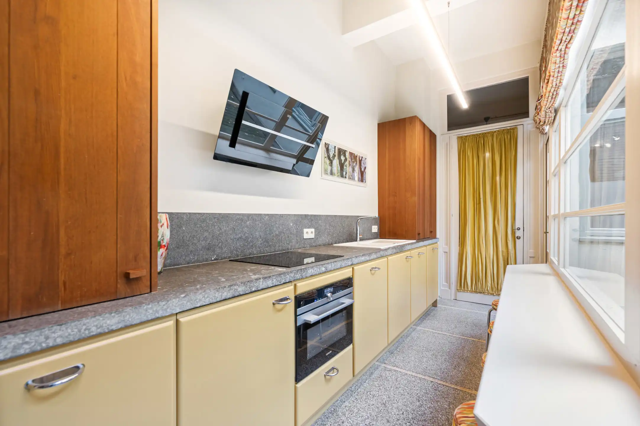 Uniek gelijkvloers appartement met privéwellness en terras foto 5