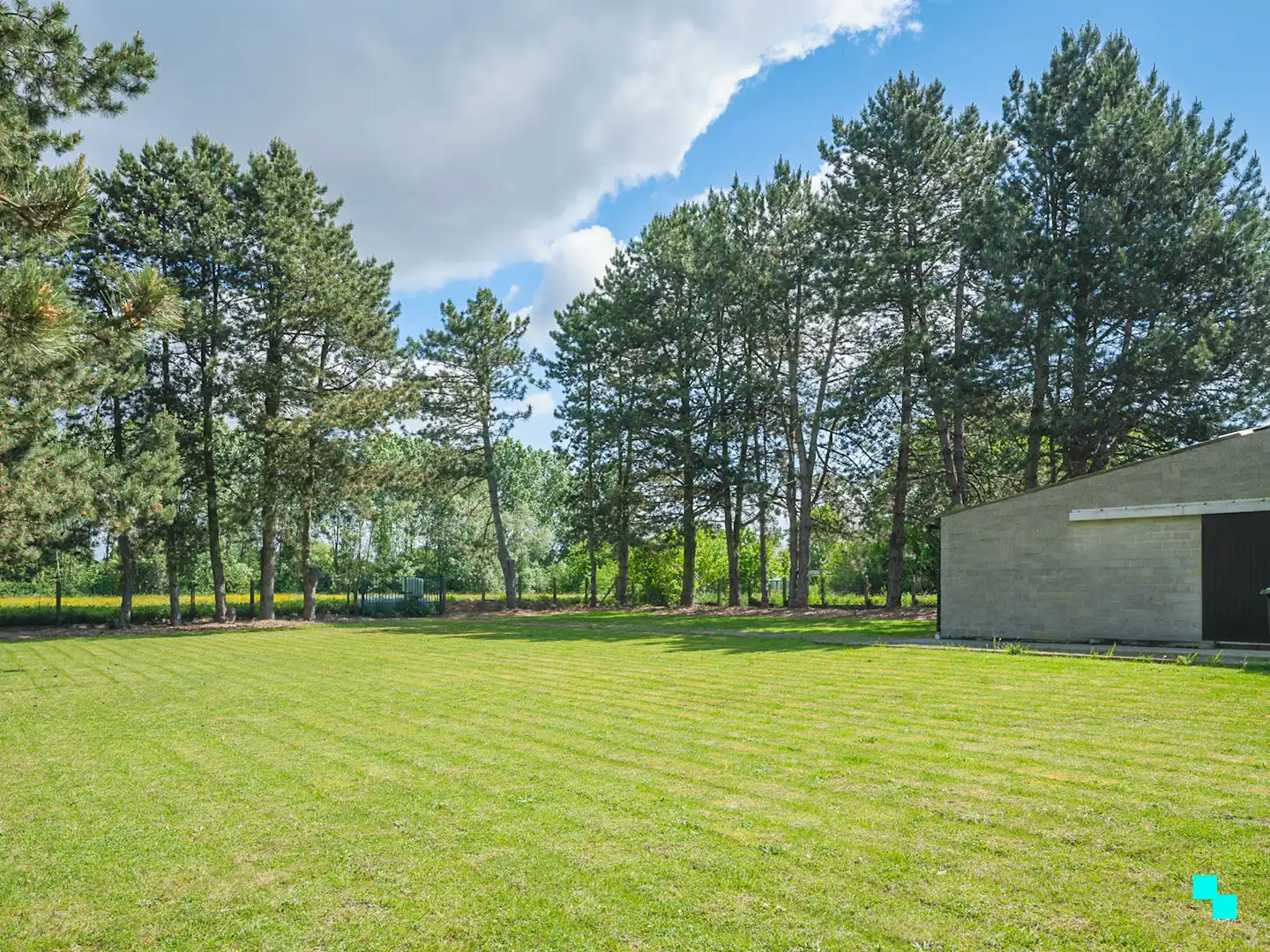 Charmante woning met magazijn te Balegem foto 24