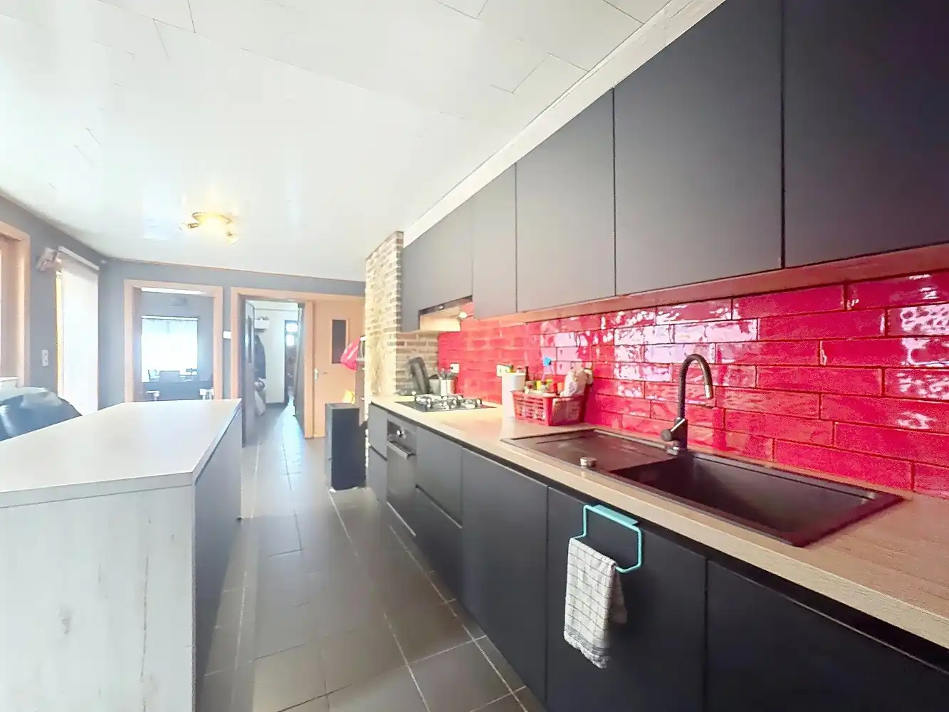 Karaktervolle gezinswoning (270 m²) met 4 slaapkamers, commerciële ruimte en grote tuin te Wetteren foto 4