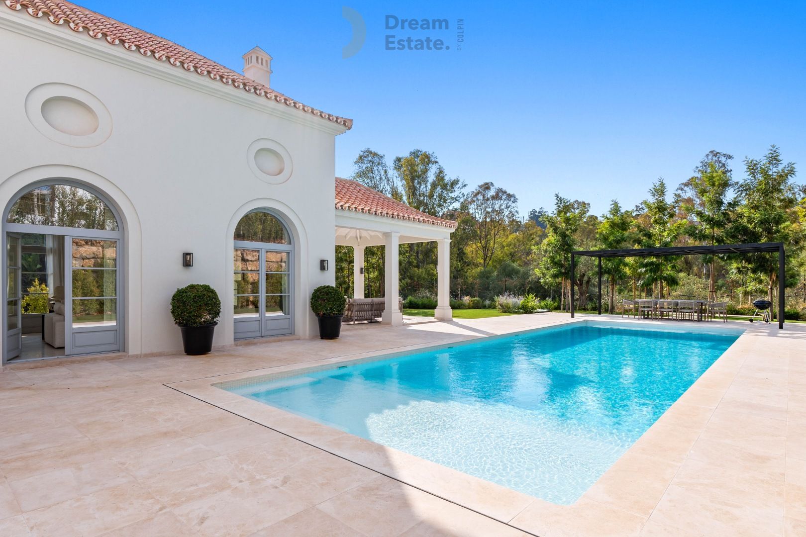 Schitterende nieuwe villa gelegen te La Cerquila, Nueva Andalucía, Marbella. foto 2