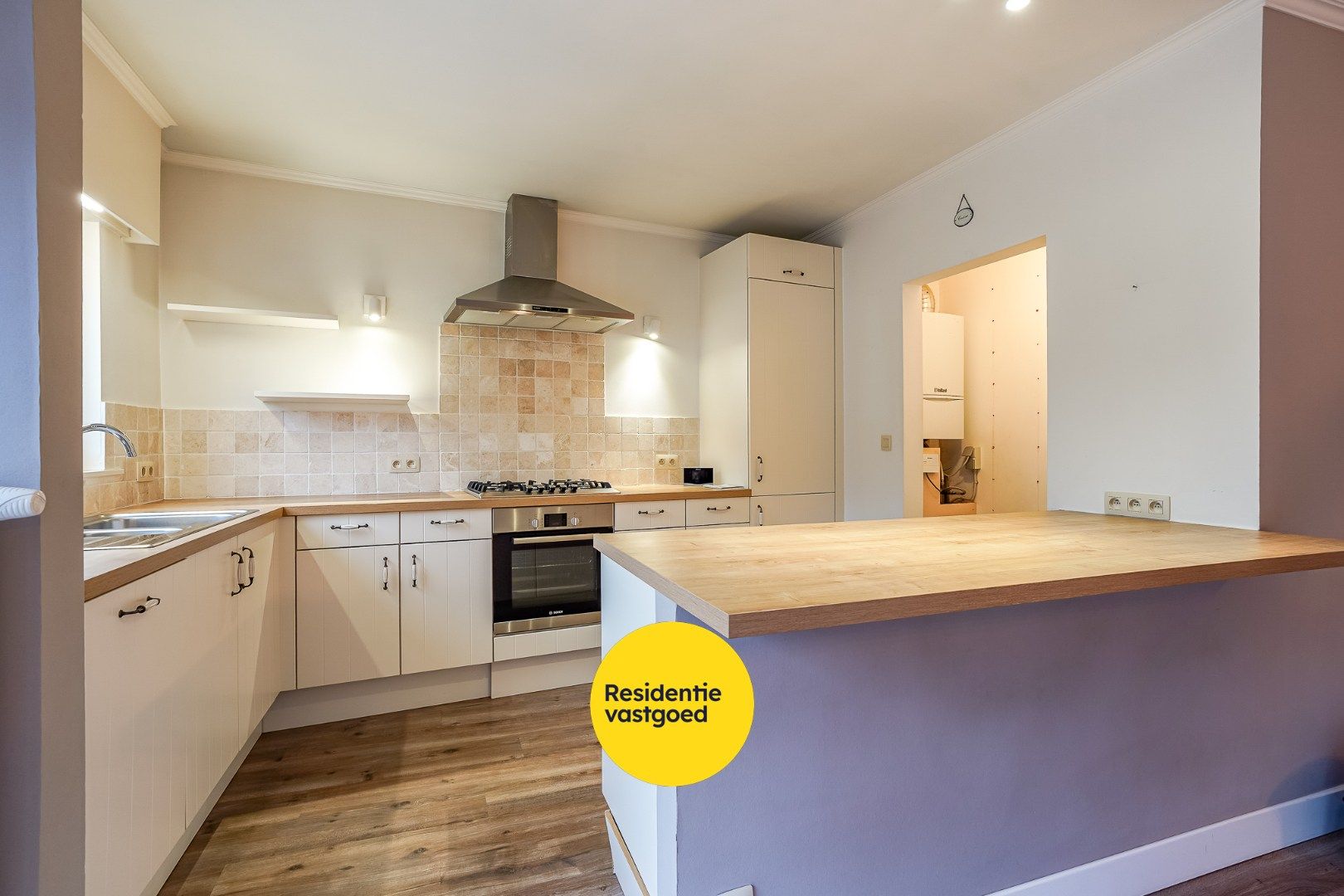 Ruim appartement te huur in Eernegem foto 6