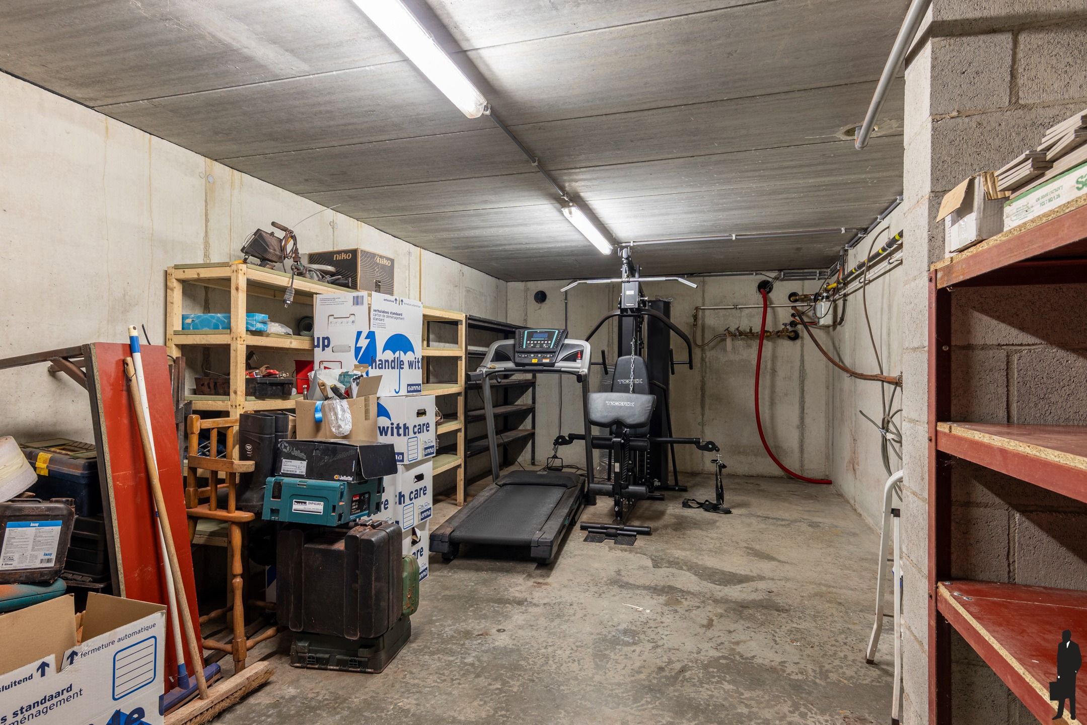 Recente, instapklare HOB-woning met 3 à 4 slpk. en bouwgrond foto 22