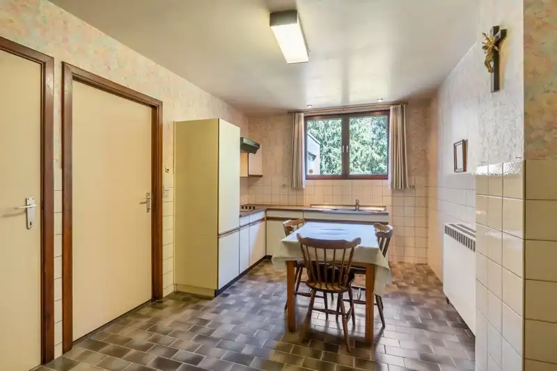 Gelijkvloerse bungalow op een perceel van 20are foto 10