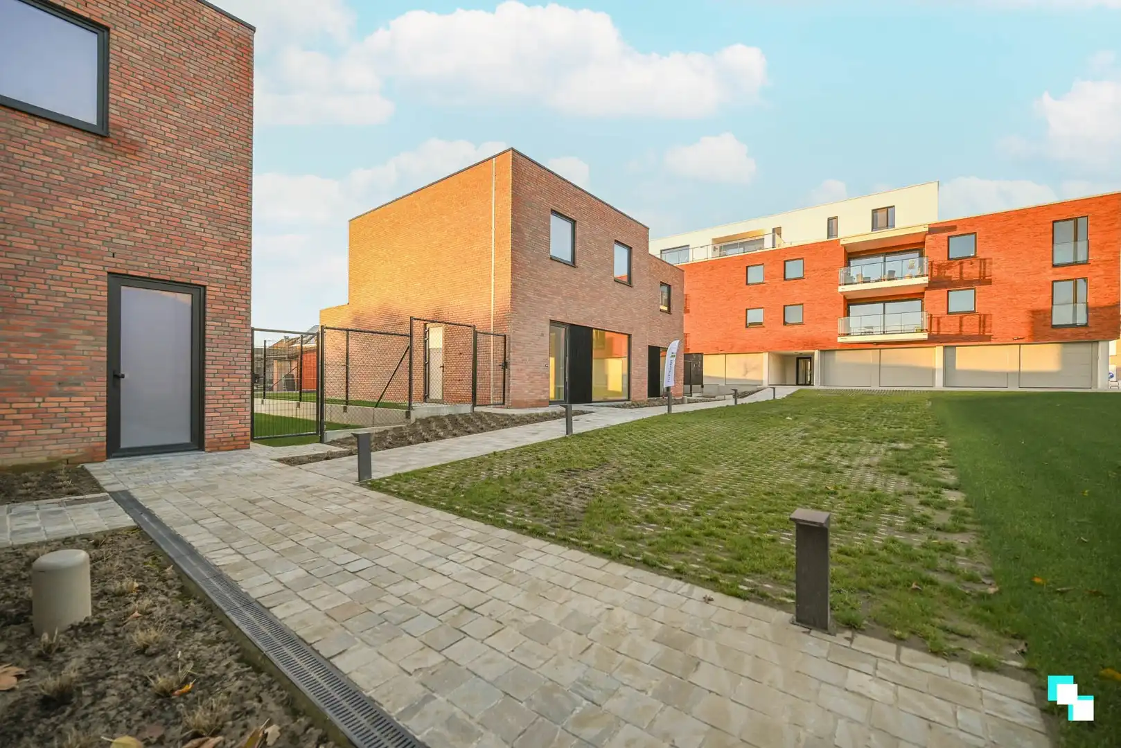 Modelwoning in een bijzonder woonpark! foto {{pictureIndex}}
