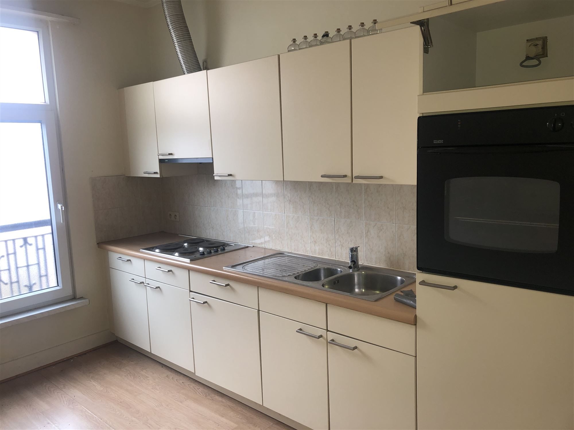 ruime rijwoning met polyvalent bijgebouw en tal van mogelijk foto 14