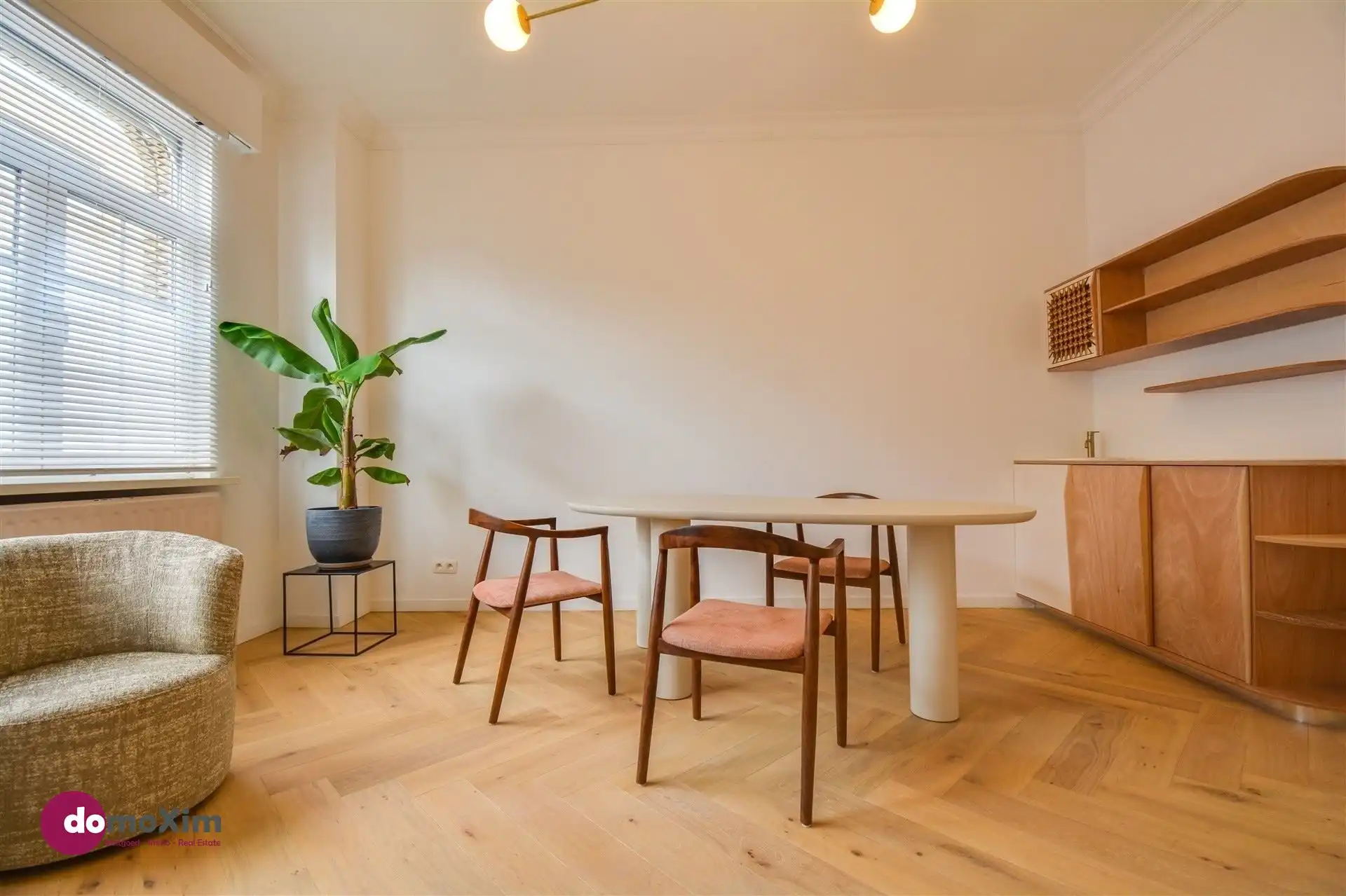 Gerenoveerde woning met vier slaapkamers in Mechelen foto 8