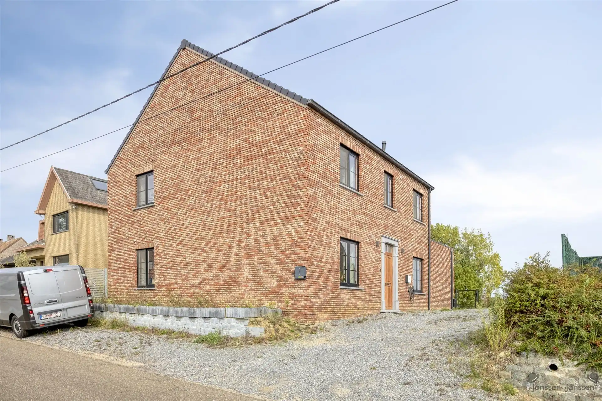 Gerenoveerde energiezuinige woning in het landelijke Budingen foto 23