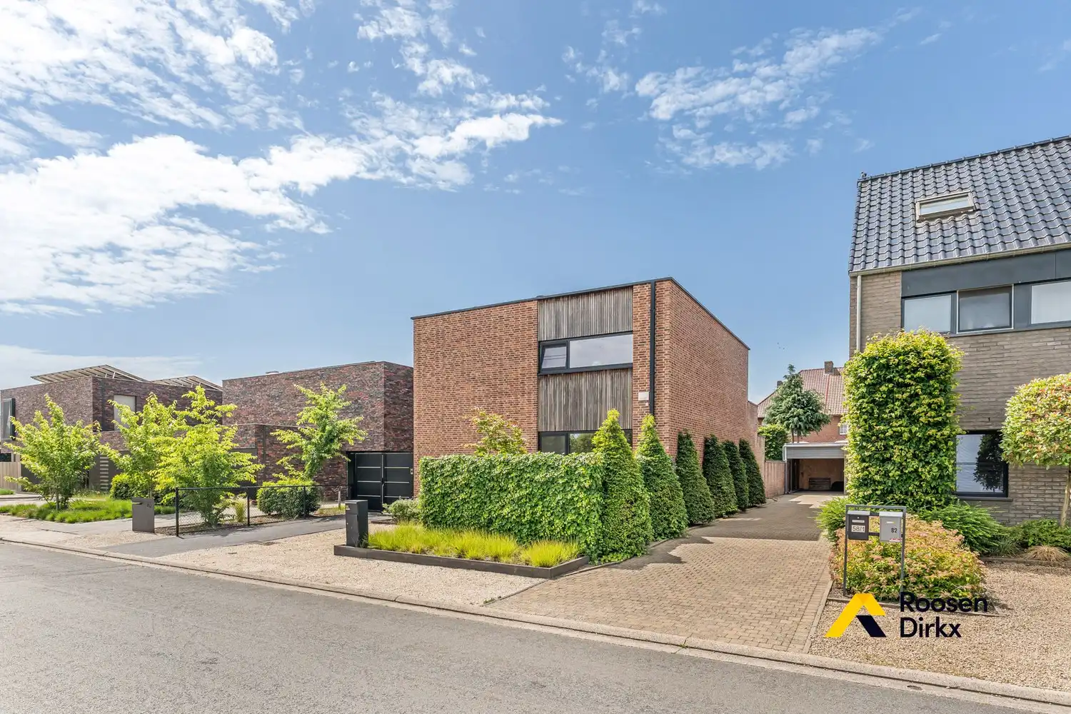 Luxueuze gezinswoning met 3 slaapkamers en 2 badkamers op toplocatie foto 2