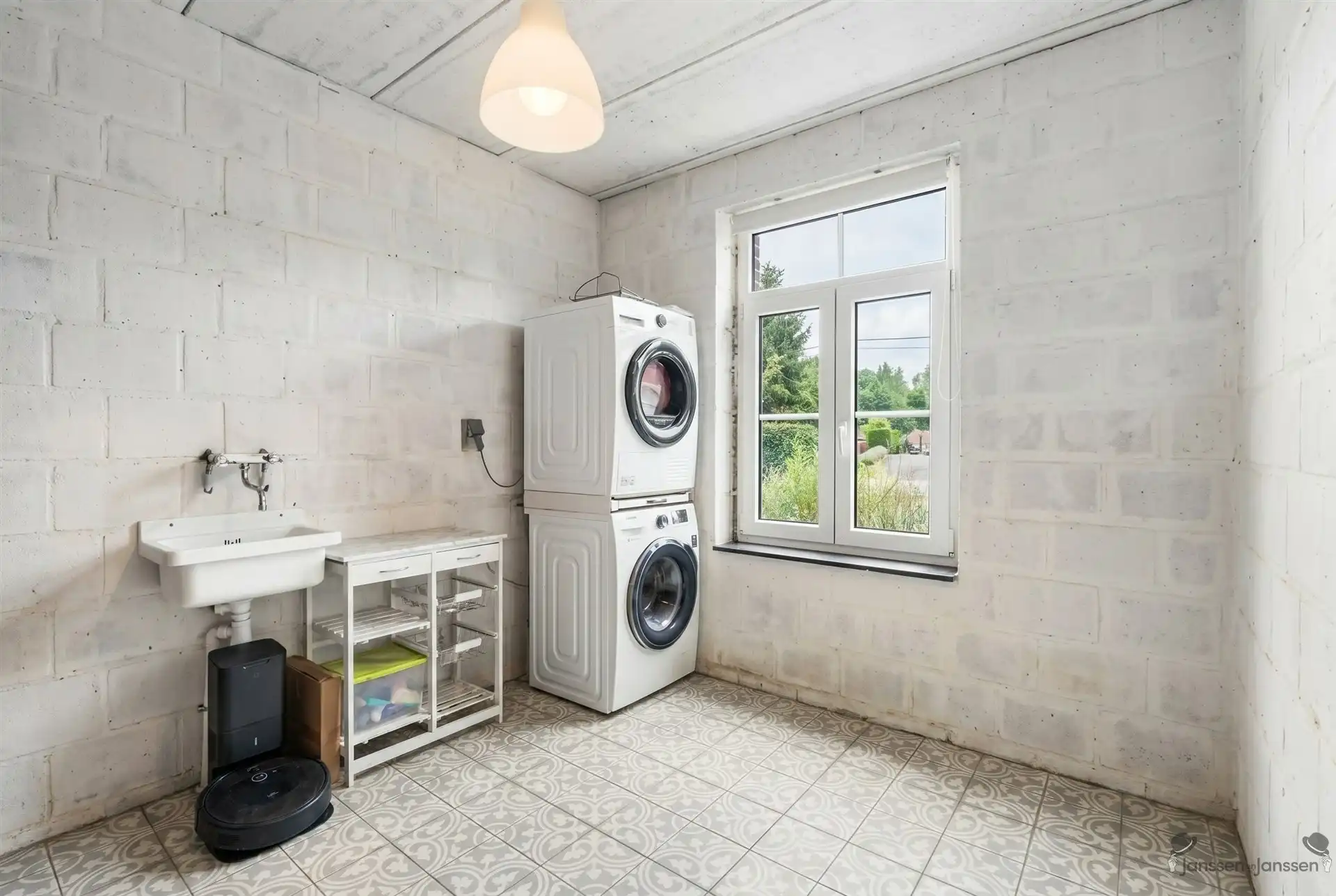 Moderne gezinswoning op een perceel van 6.940 m² met paardenaccommodatie foto 17