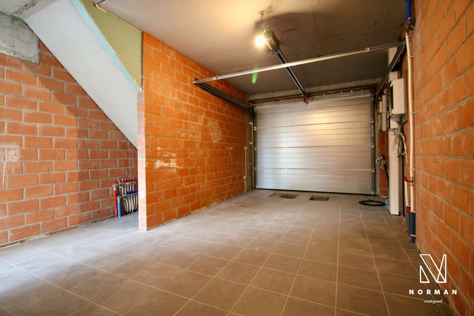 Nieuwbouwwoning met 5 kamers, inpandige garage en prachtig uitzicht foto 16