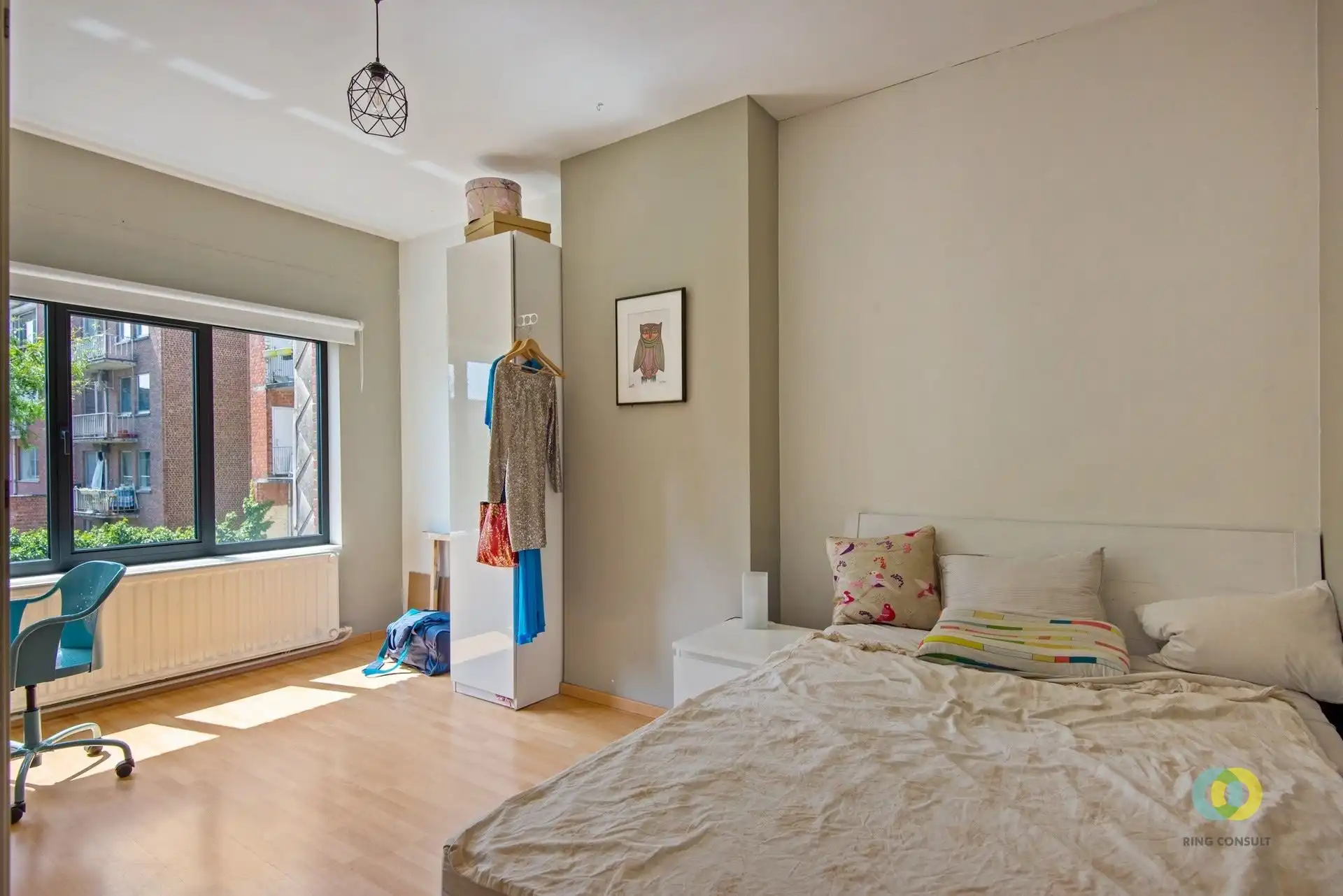 Instapklare gerenoveerde woning met 4 slaapkamers en tuin foto 14