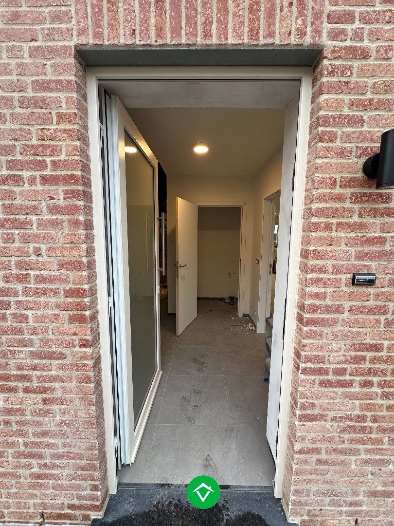 Stijlvolle halfopen nieuwbouwwoning in het landelijke Koekelare foto 7