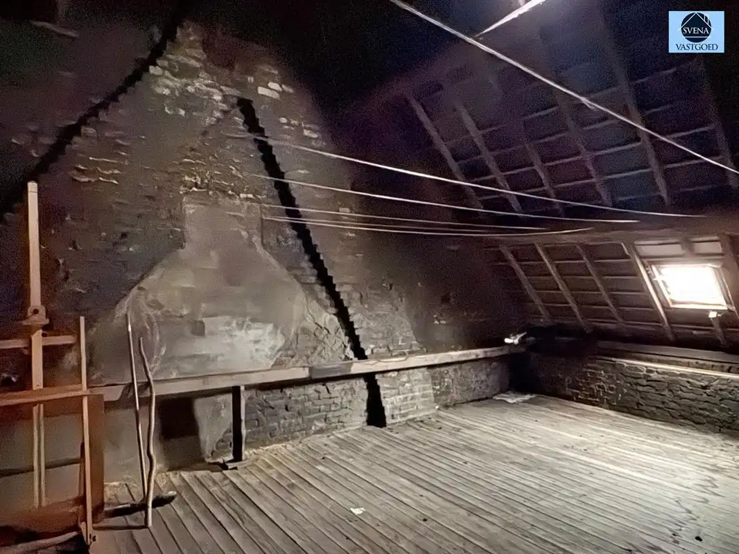 TE RENOVEREN GESLOTEN BEBOUWING foto 11