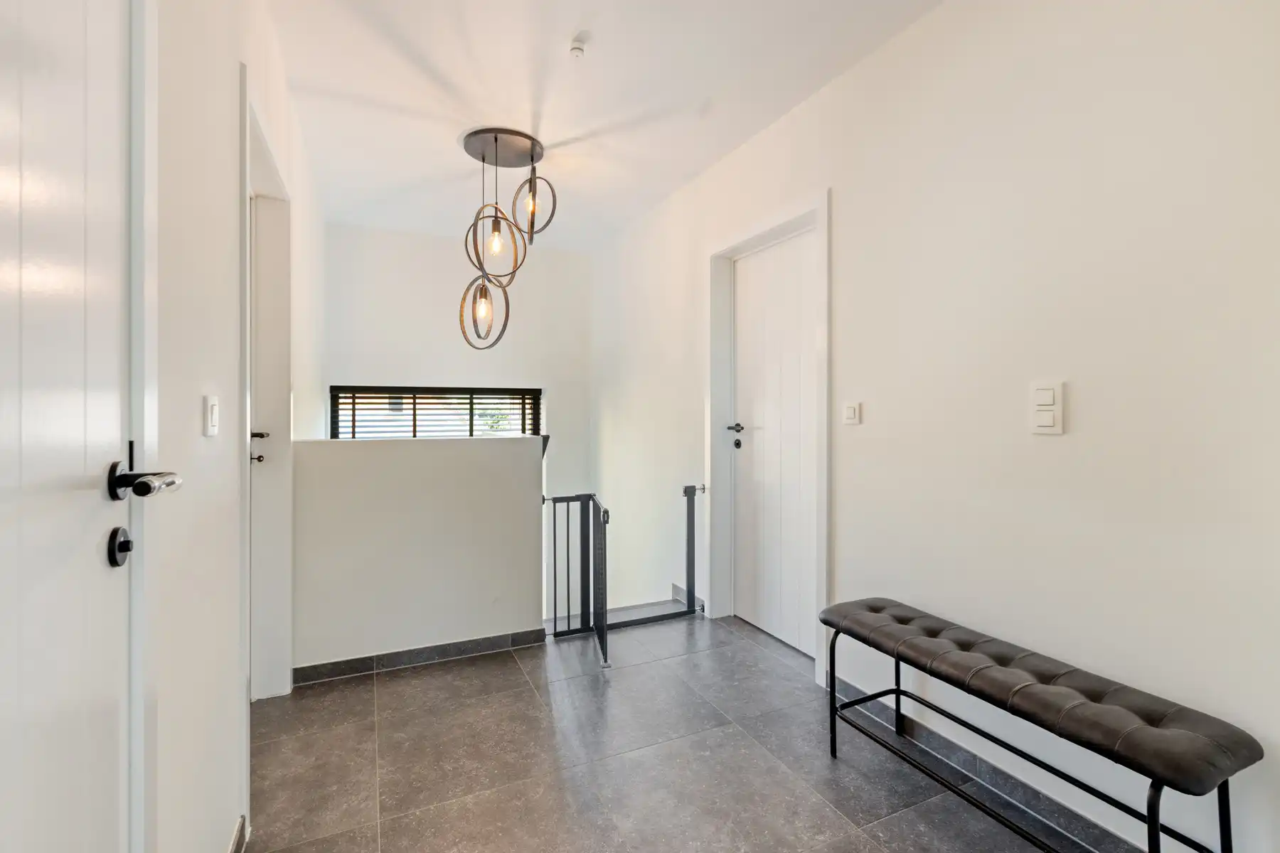 Moderne woning met 3 slaapkamers. foto 18