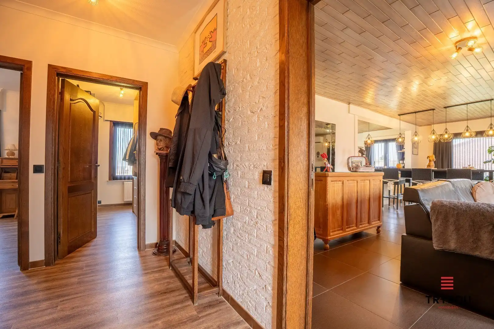 Gerenoveerde landelijke woning op een perceel van 1396m² met prachtige verzichten! foto 4