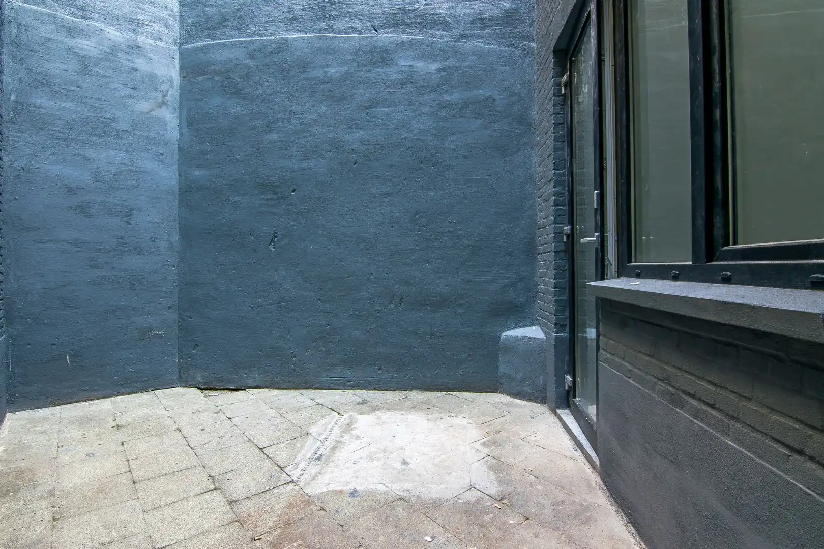 Gerenoveerd en licht gelijkvloers appartement nabij park Spoor Noord foto 7