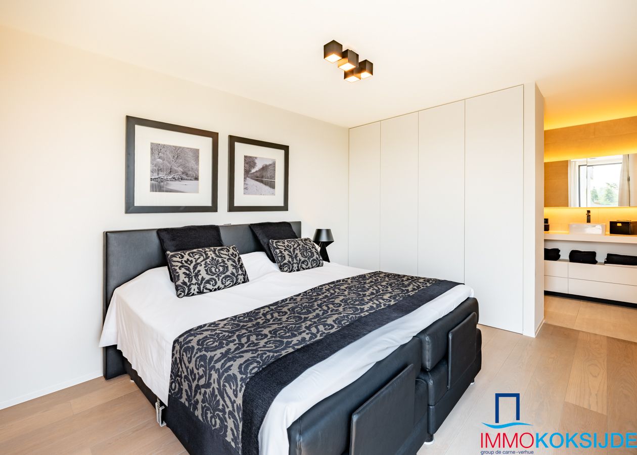 Exclusief penthouse met 2 slaapkamers en ruim terras in moderne residentie foto 25