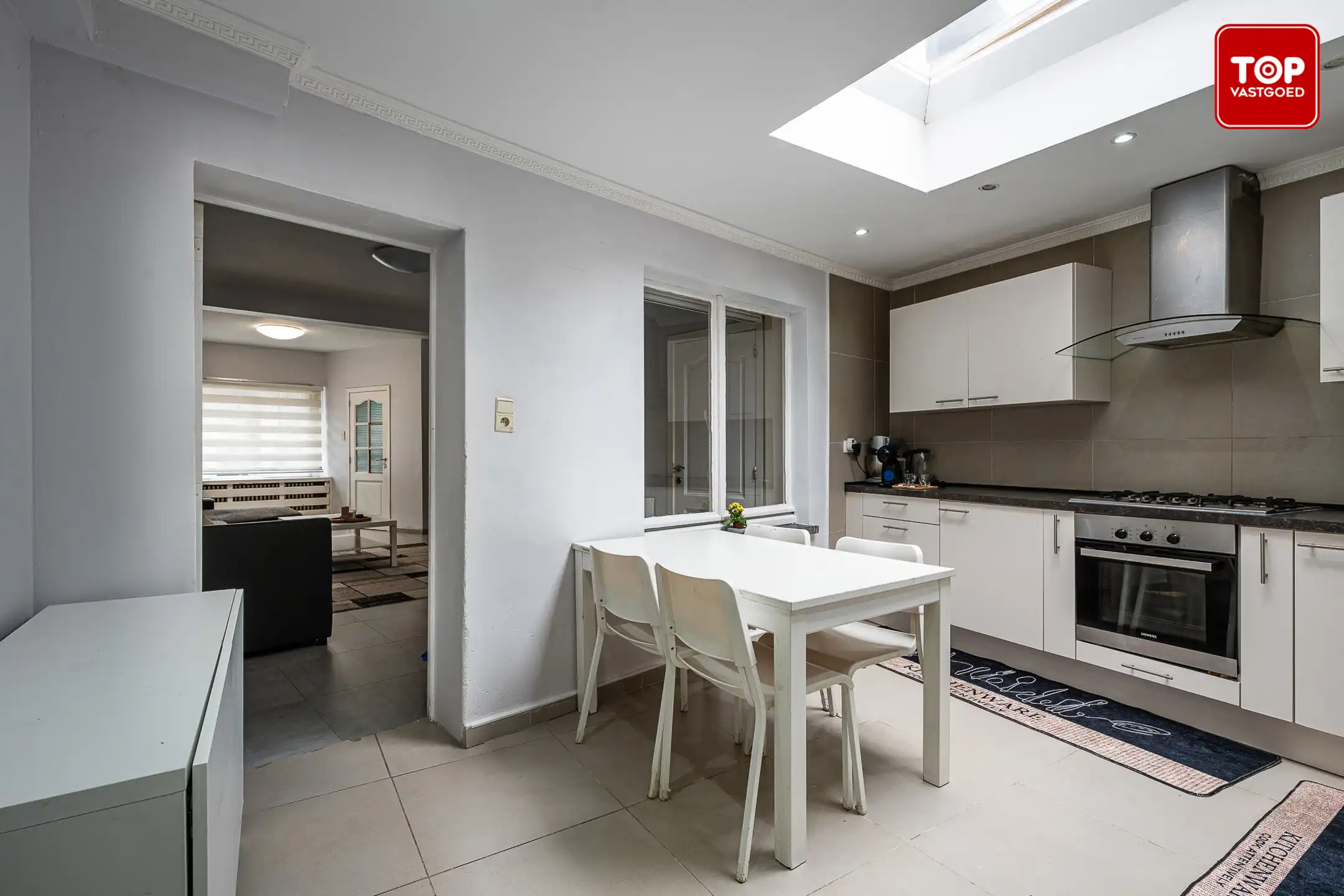 Woning met 4 slaapkamers met alles op wandelafstand.  foto 7