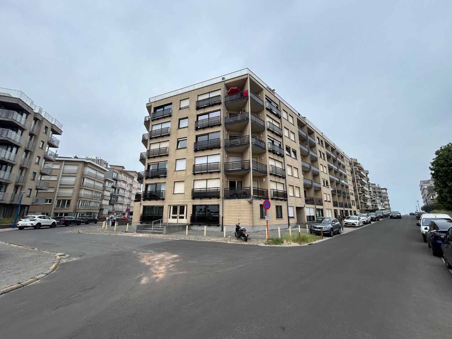 ()=>{if(producerUpdateValueVersion(node),producerAccessed(node),node.value===ERRORED)throw node.error;return node.value} Charleroistraat 8 - 8670 Koksijde