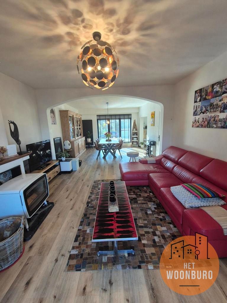 Gemeubelde woning (HOB) met garage en tuin foto 5