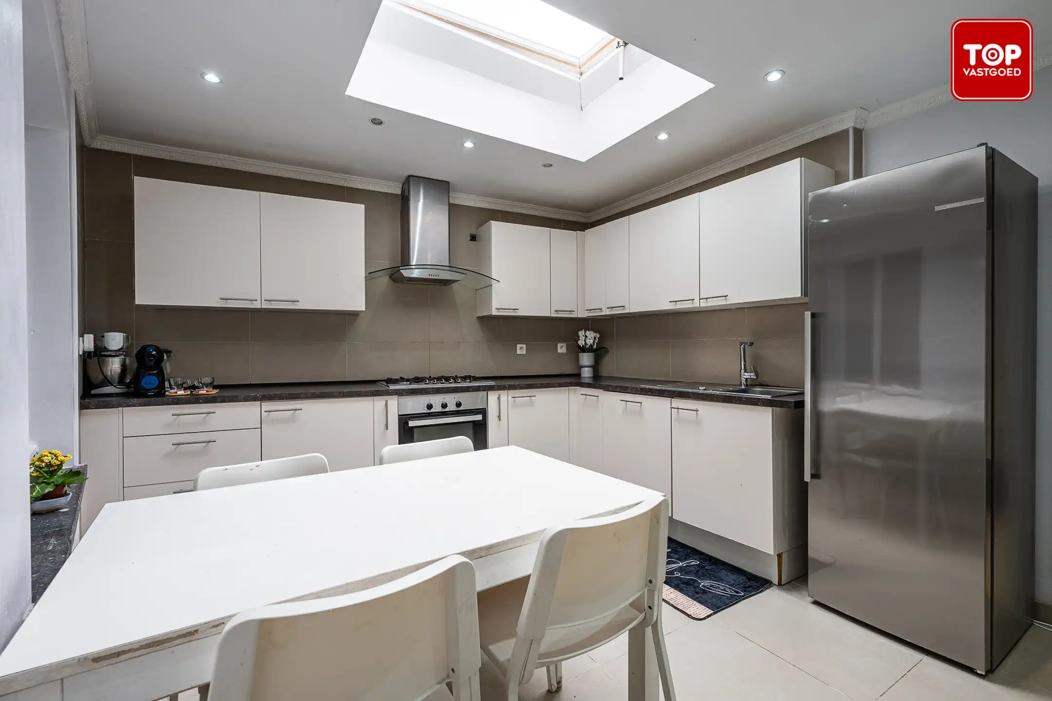Woning met 4 slaapkamers met alles op wandelafstand.  foto 10