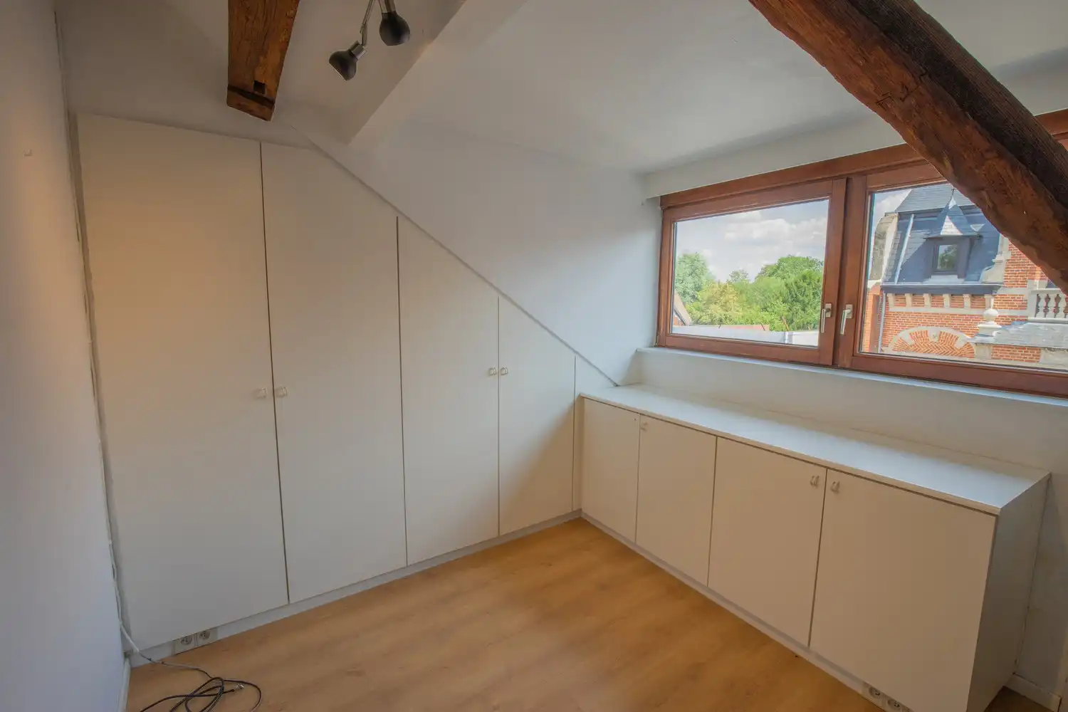 Voormalige tandartspraktijk met ruim duplexappartement, parking en zonnig dakterras in het centrum van Aarschot foto 31