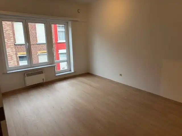 Ruim appartement met 2 slaapkamers en garage foto 10