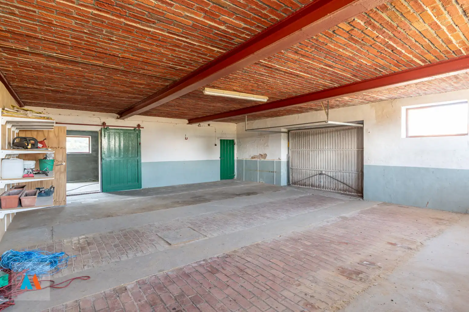 Langgevelhoeve met bijgebouwen in Loenhout foto 17