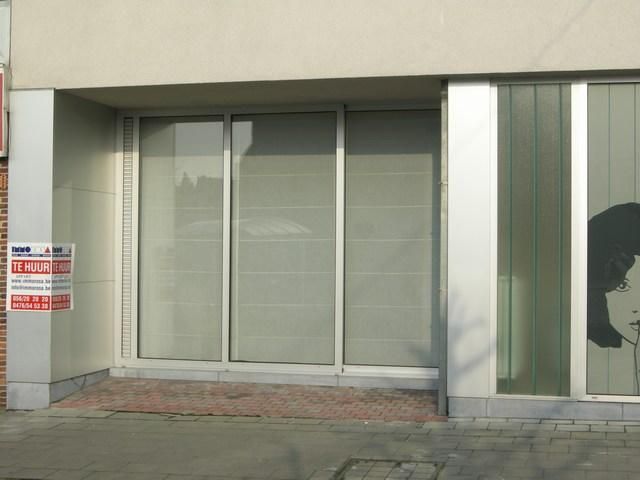 Ruim appartement met 2 slaapkamers gelegen op het gelijkvloers. foto 12