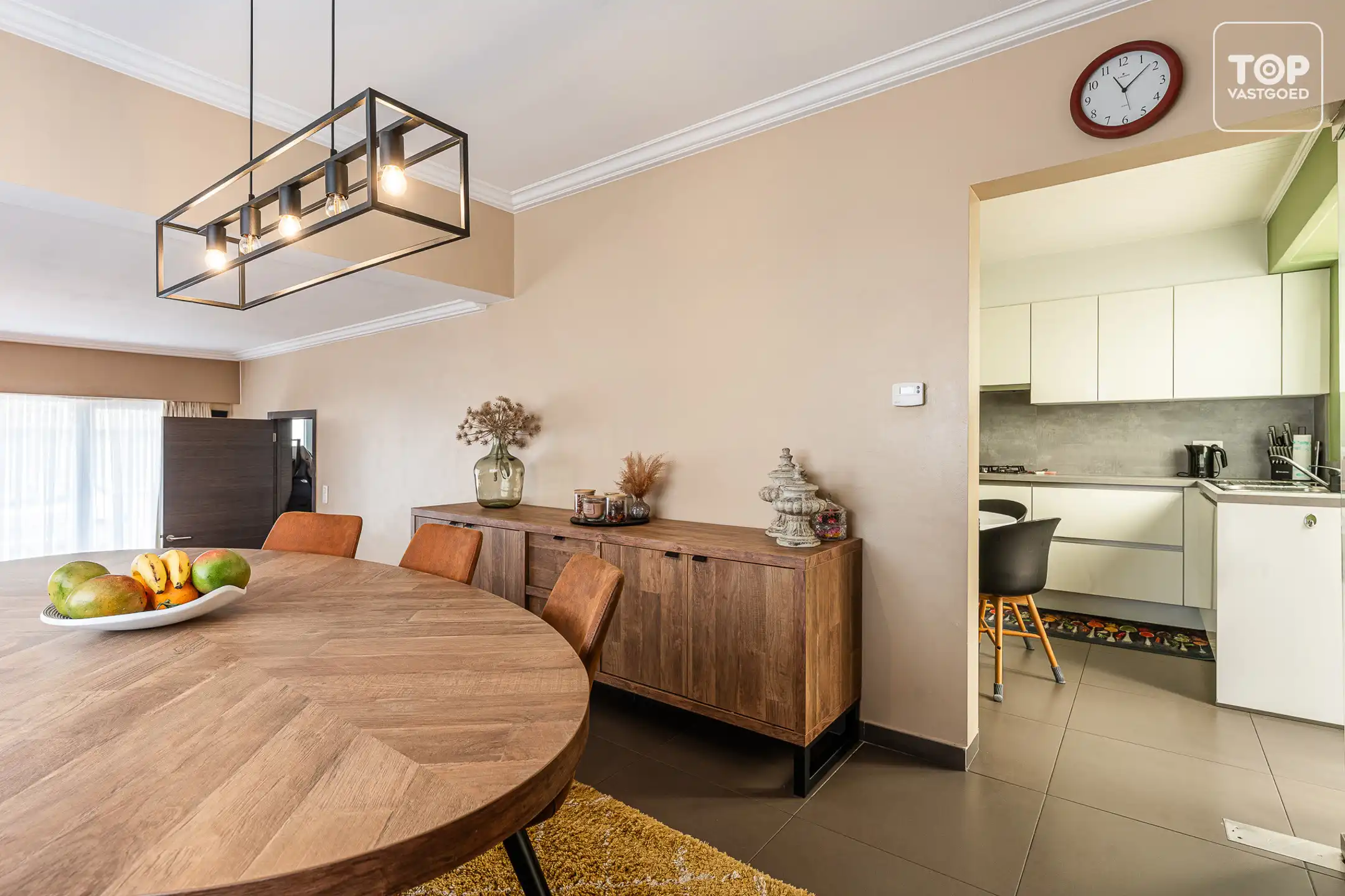 Instapklare HOB met 4 slaapkamers en tuin foto 8