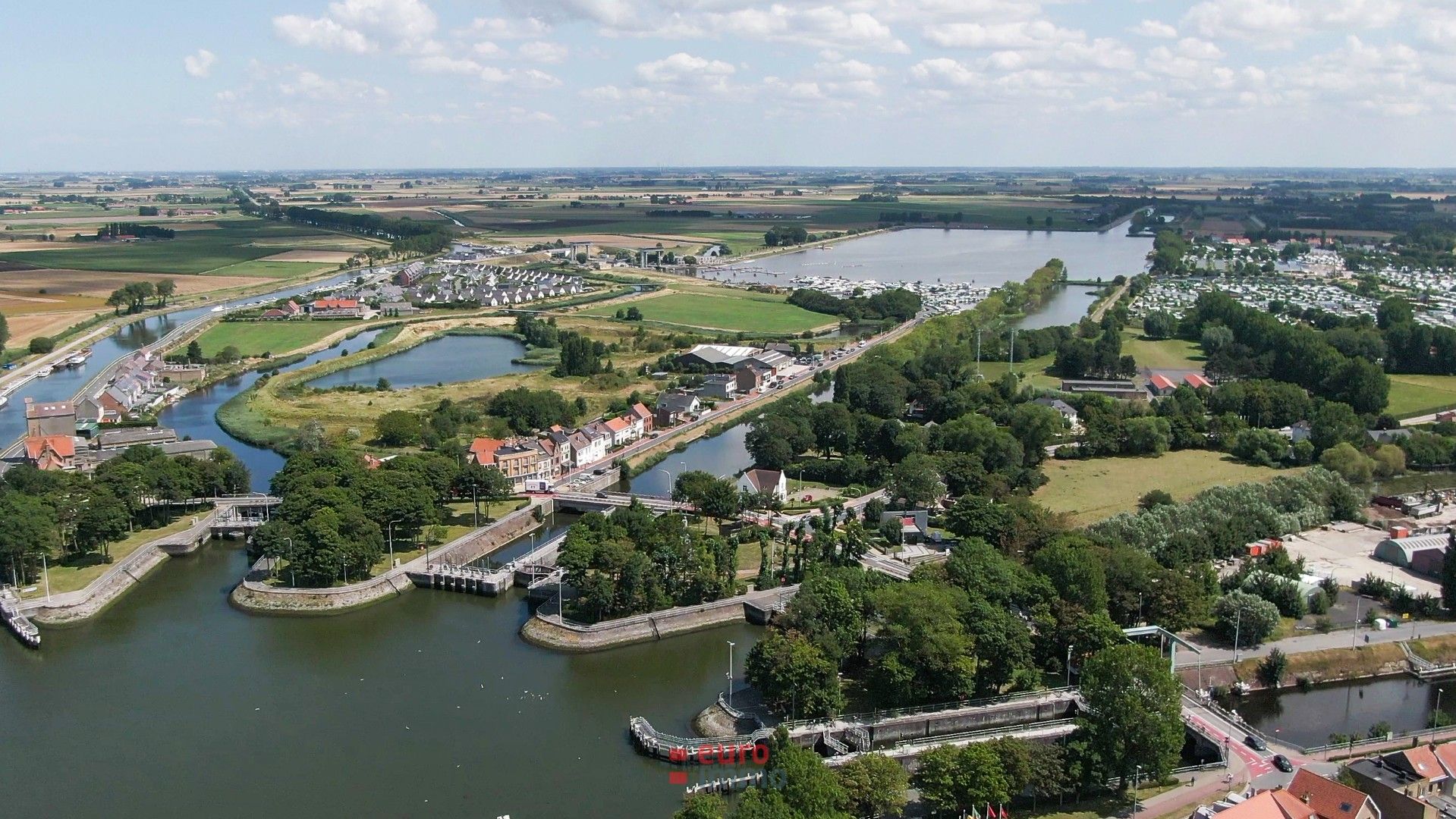 Met veel trots stellen wij u nieuwbouwresidentie Clement 51 in het hart van Nieuwpoort-stad voor! foto 2