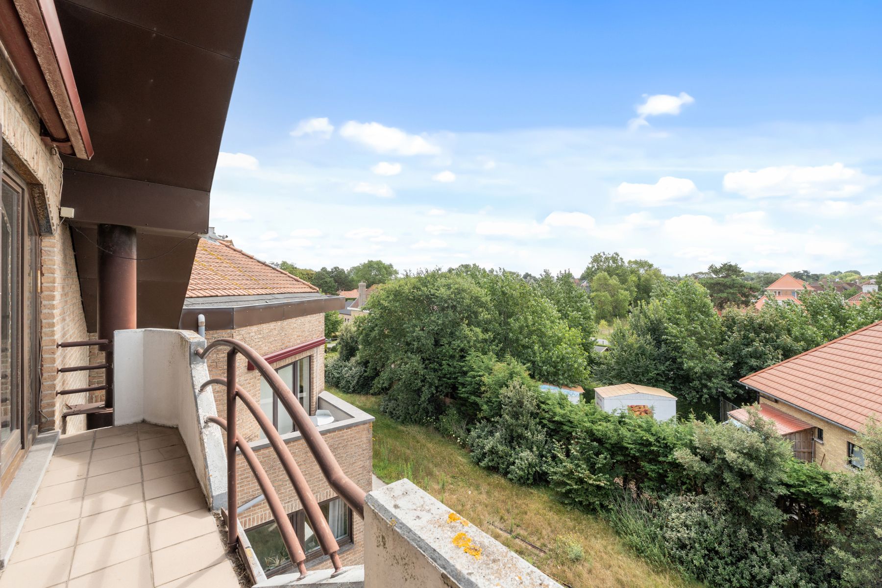Zonnig appartement met terras te Sint-Idesbald foto 9