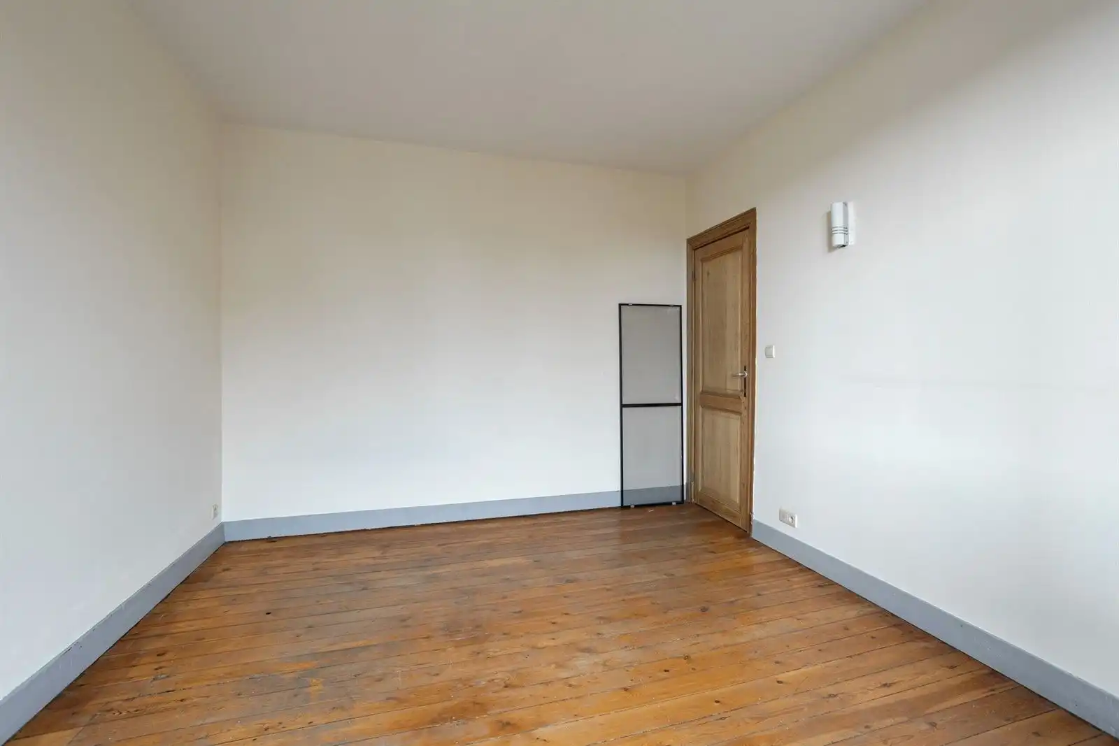 Praktijk + triplexappartement (3 slaapkamers & 2 badkamers) te centrum Halle  foto 22