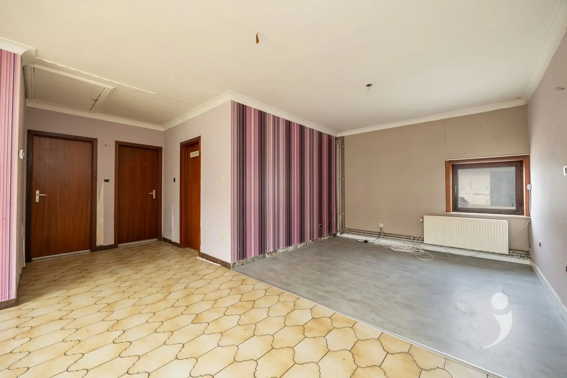 Te renoveren woning met veel potentiëel foto 4