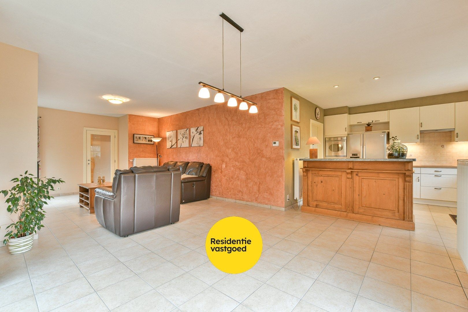 Instapklare halfopen woning in De Haan – vlak bij strand, duinbossen en halte kusttram foto 6