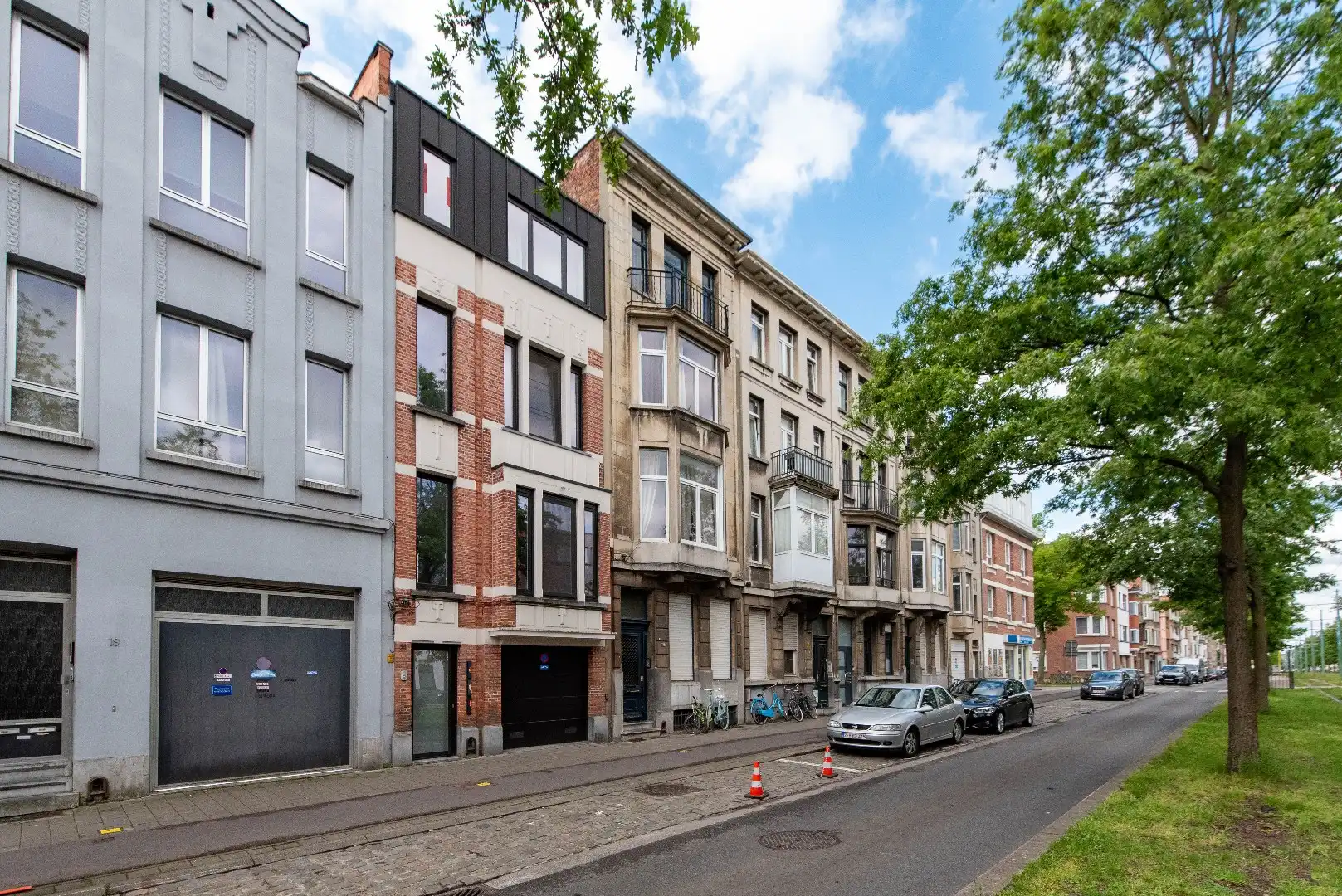 Modern app. met terras foto 13