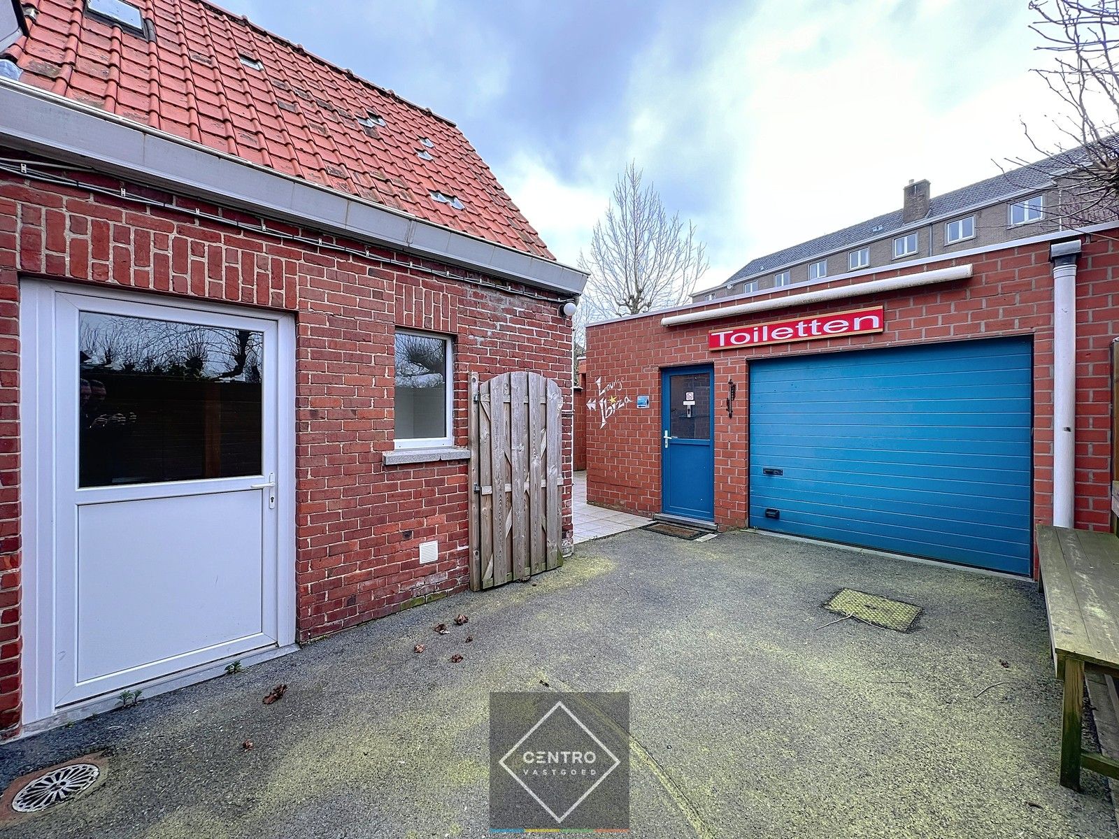HORECA-pand met WOONST aan secundaire school (VTI & SJI Tielt) én naast het CLB. Dé ideale locatie voor uw (jongeren) café of broodjesbar ! foto 13