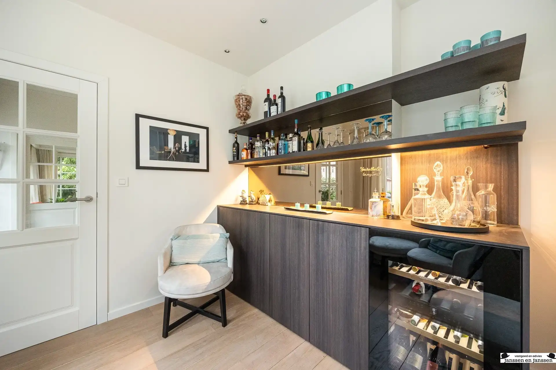 Charmante villa op toplocatie in hartje Ekeren foto 15