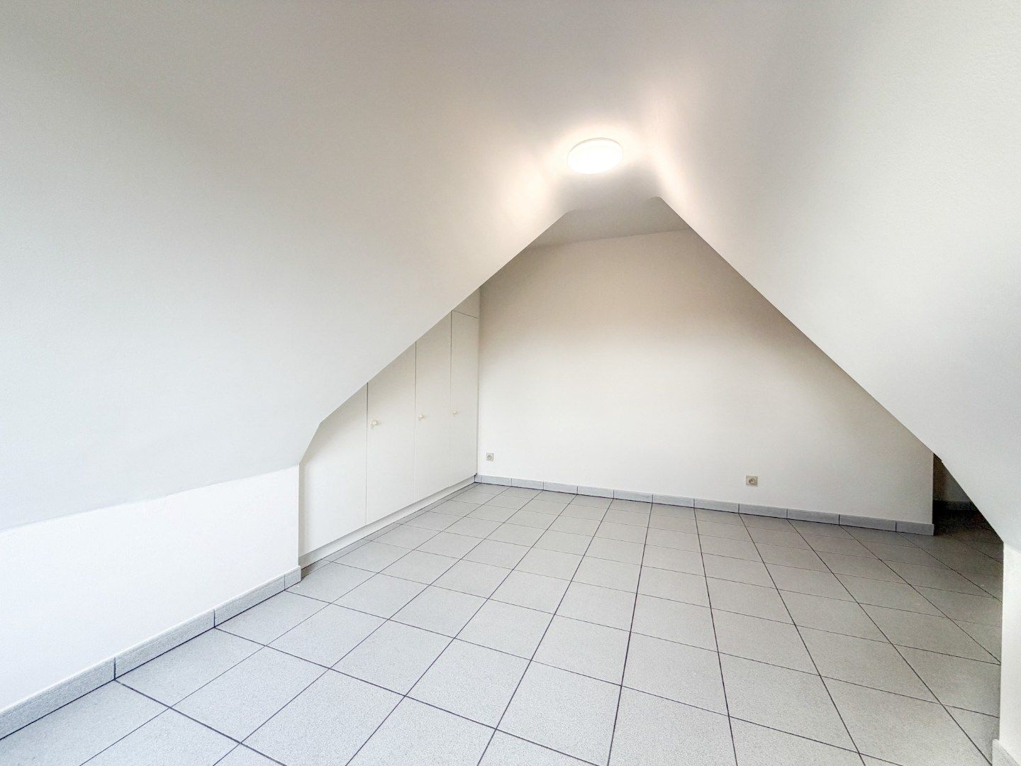 Ruim instapklaar 2-slpk appartement (96 m²), centrum Torhout. foto 12
