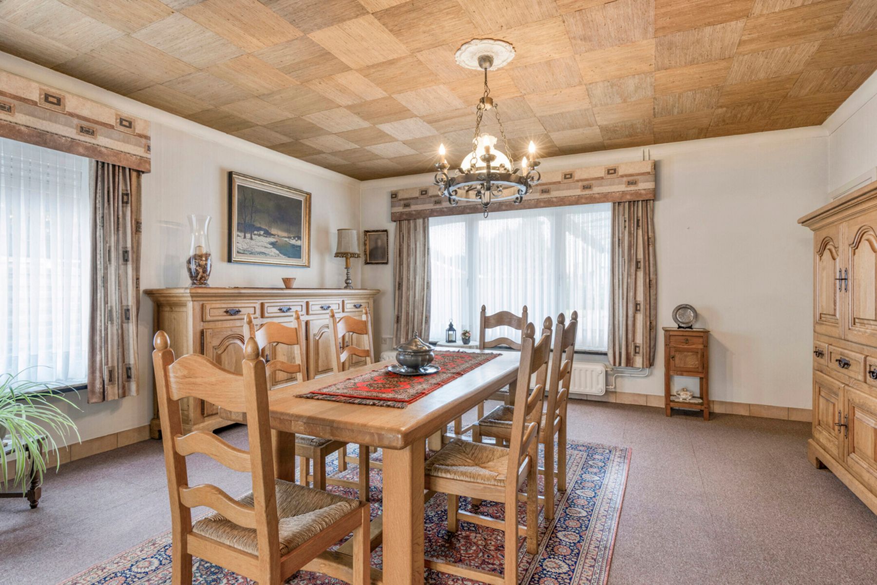 Solide en ruime te renoveren gezinswoning op toplocatie foto 7