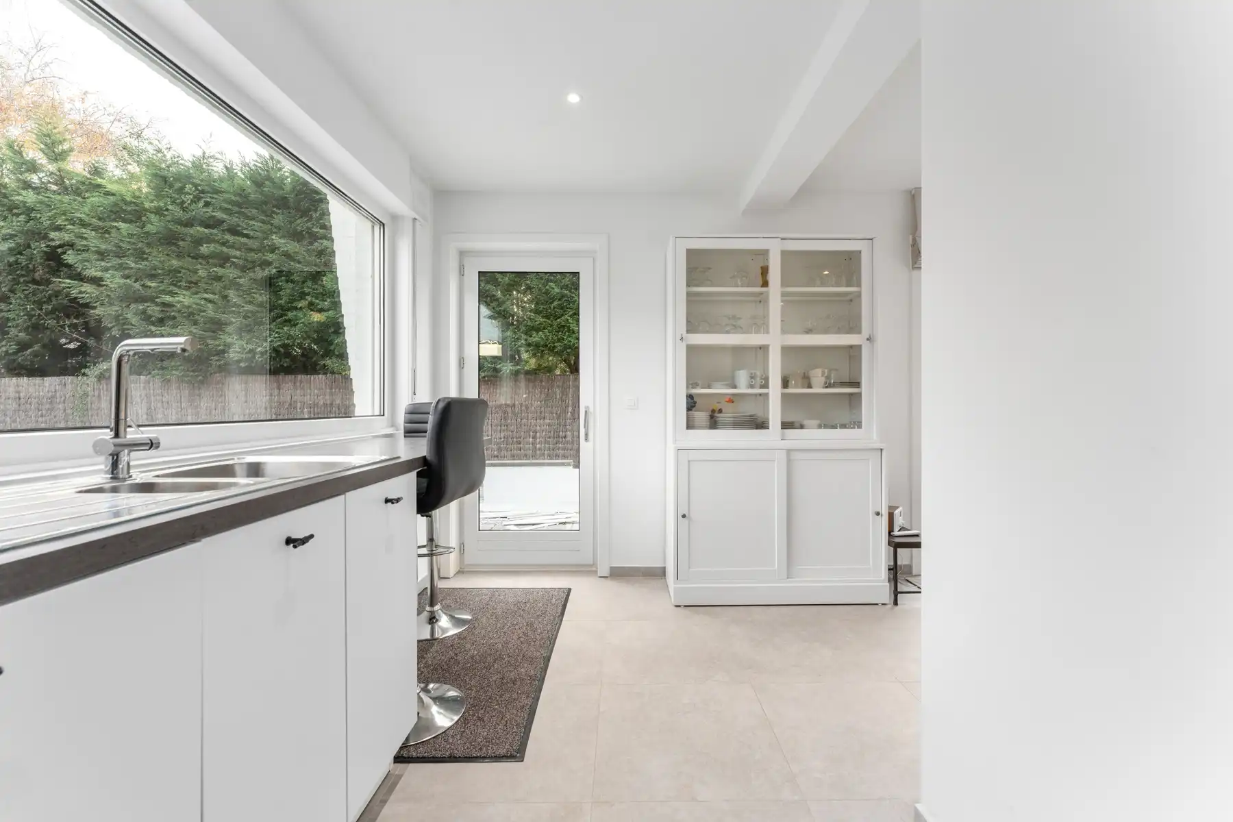 Charmante kustvilla vlakbij centrum en zee foto 8