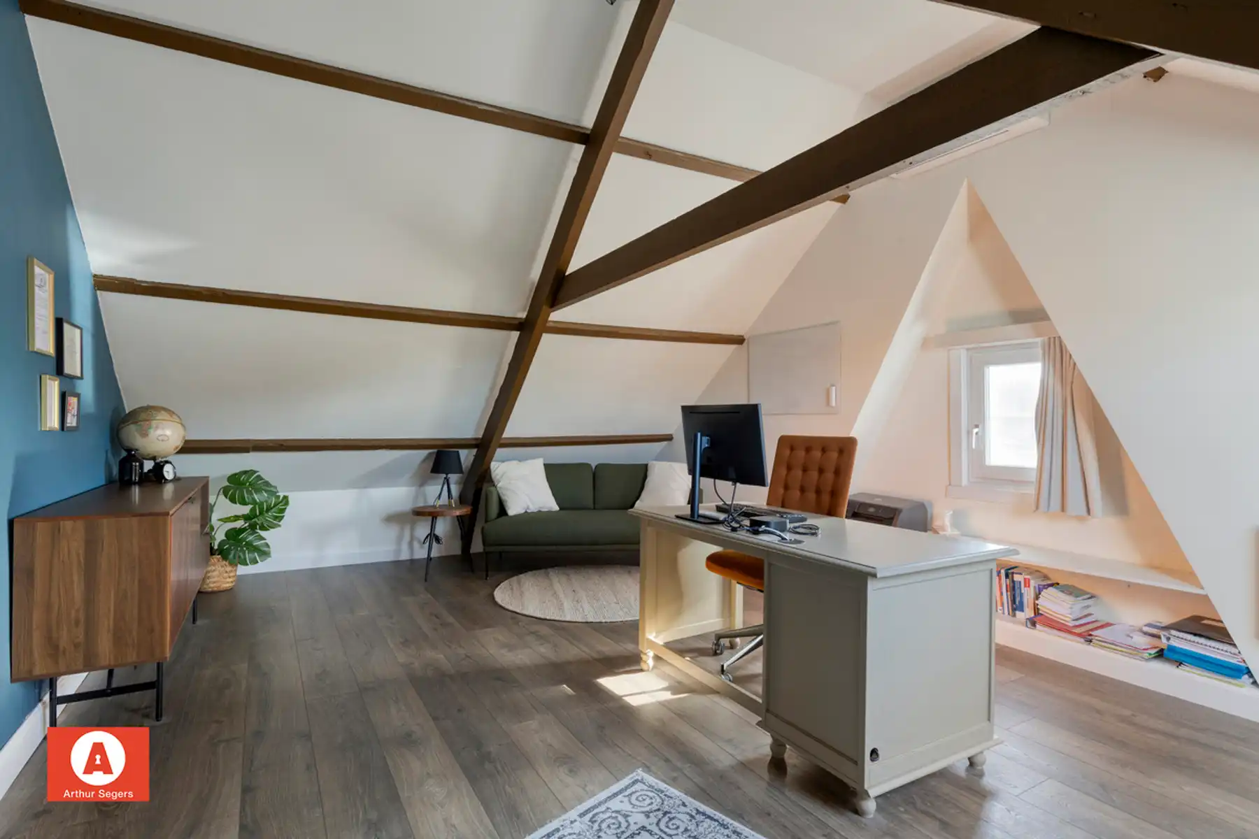 Elegante gezinswoning mét 4 slaapkamers in Lippelo. foto 27