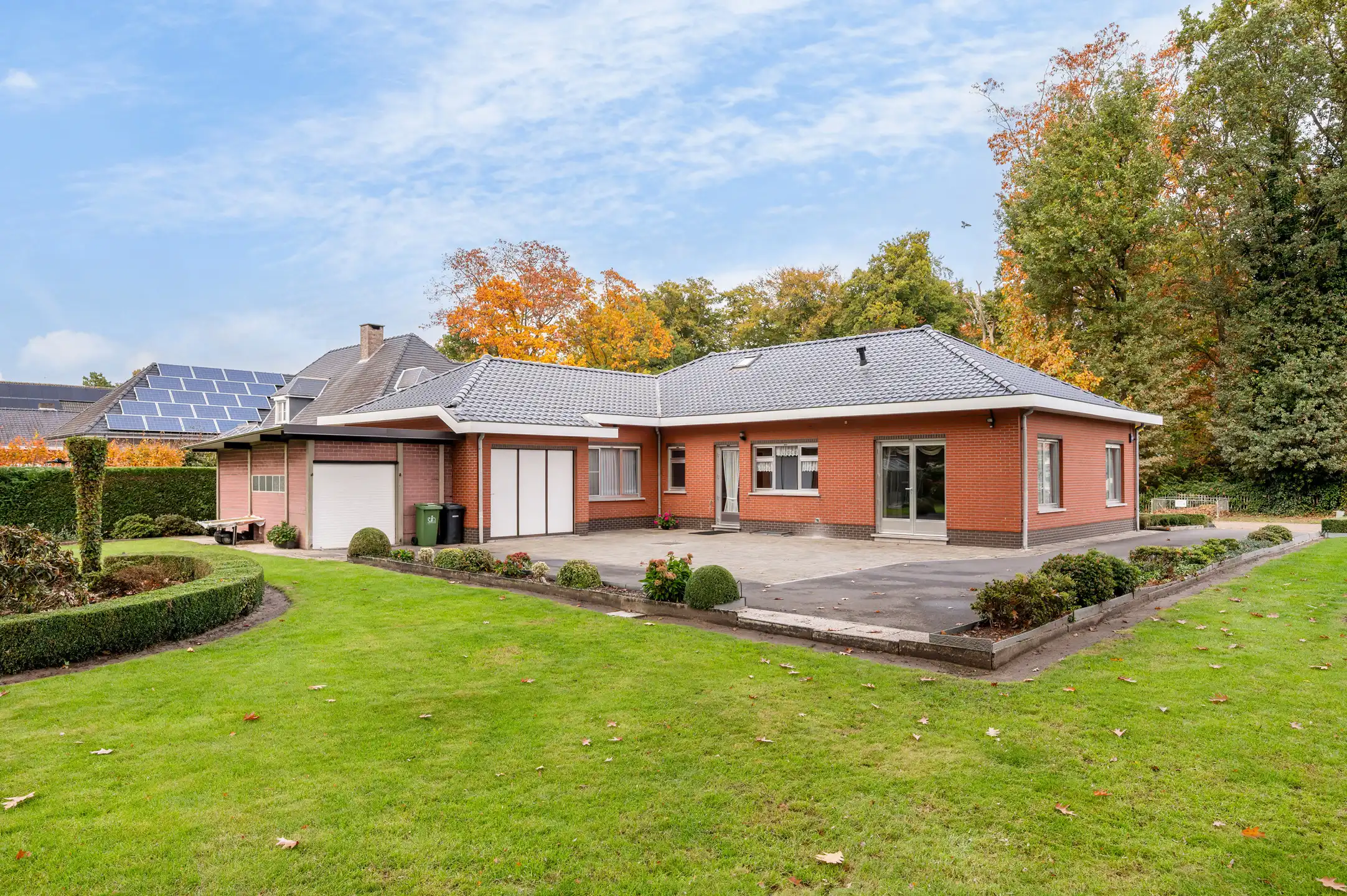 Goed onderhouden gelijkvloerse woning met 4 slaapkamers foto 3