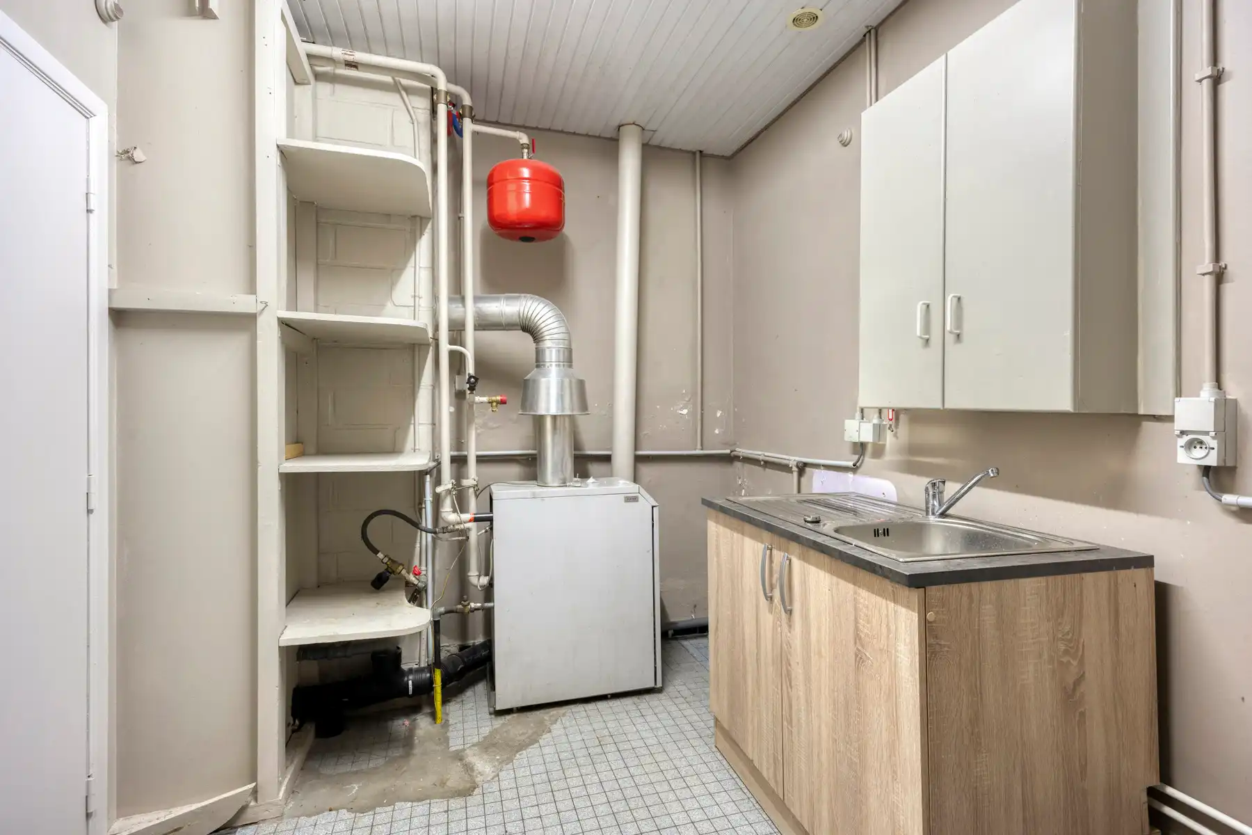 Commercieel gelijkvloers met woonst foto 24