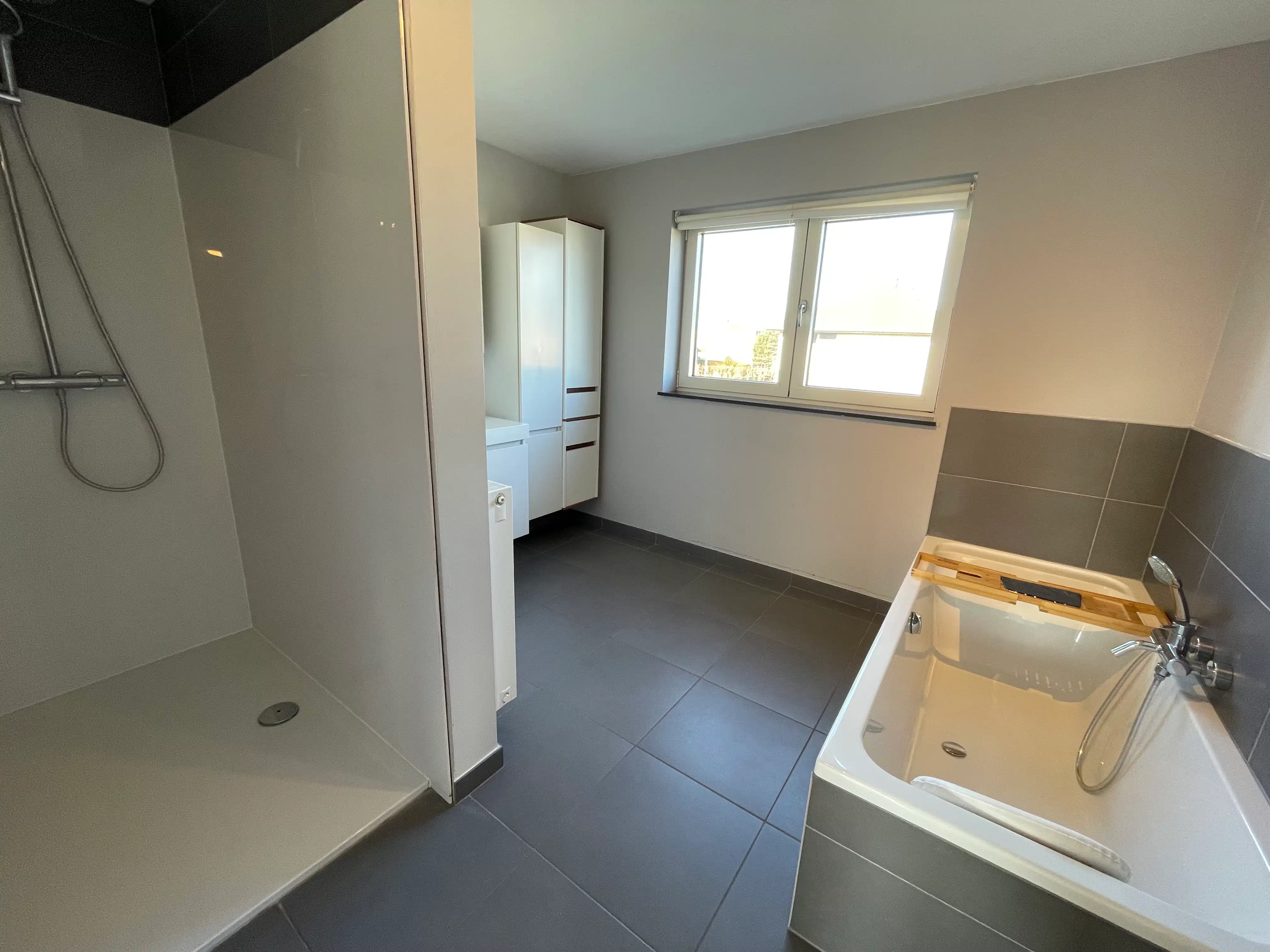 Moderne 3-slpk EENGEZINSWONING + tuin foto 17