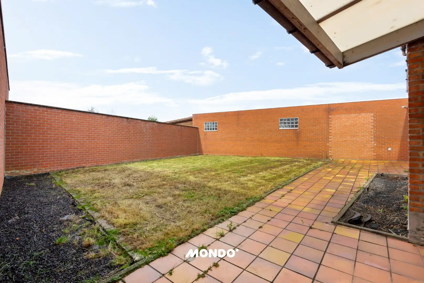 Veelzijdige rijwoning met tuin, binnenkoer en uitbouwmogelijkheden te Opwijk! foto 18