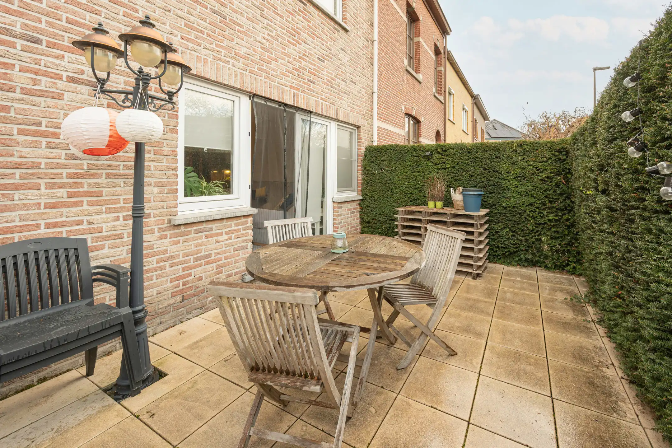 Gezellig appartement met groot terras en garage foto 5