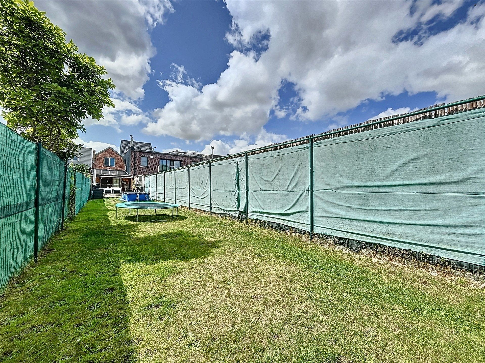 instapklare gezinswoning met 3 slaapkamers en prachtige tuin op perceel van 320m² foto 5
